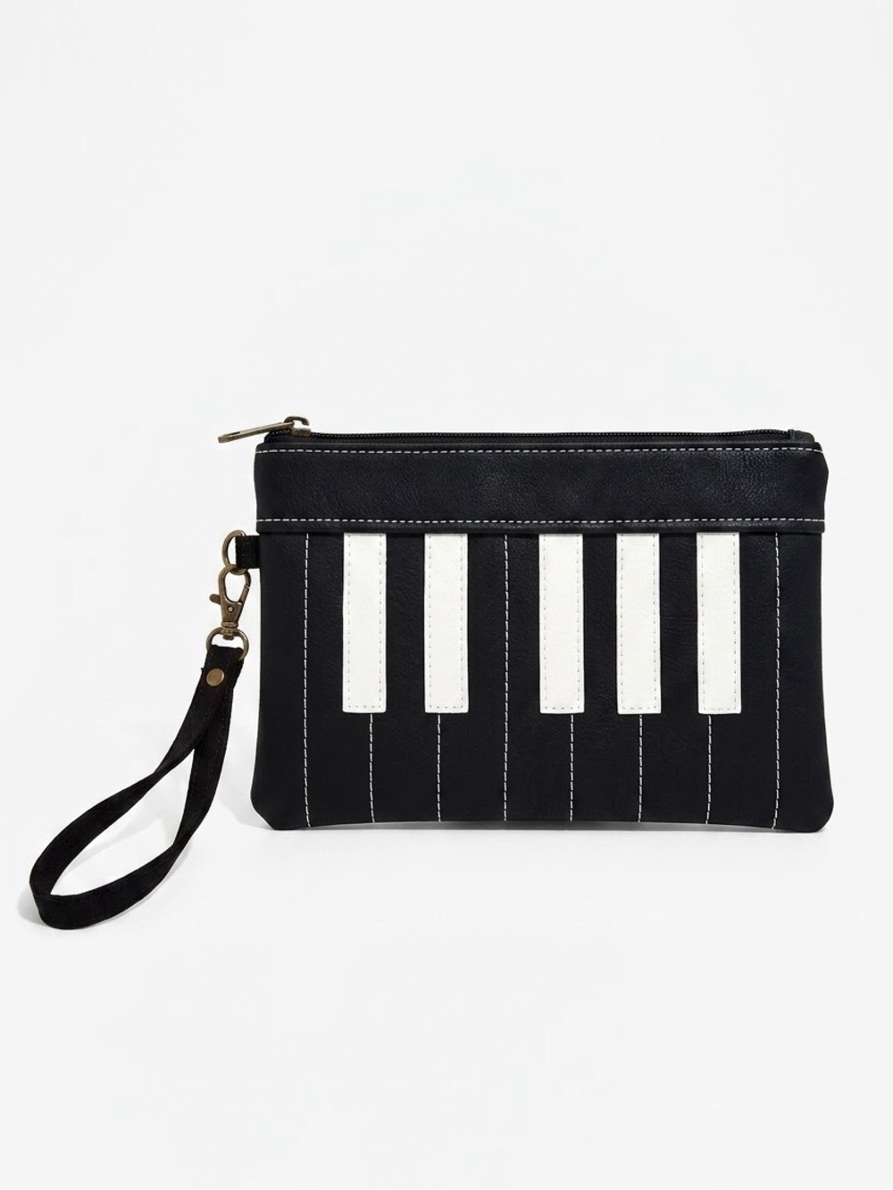 Buluchu Piano Wrislet NWOT